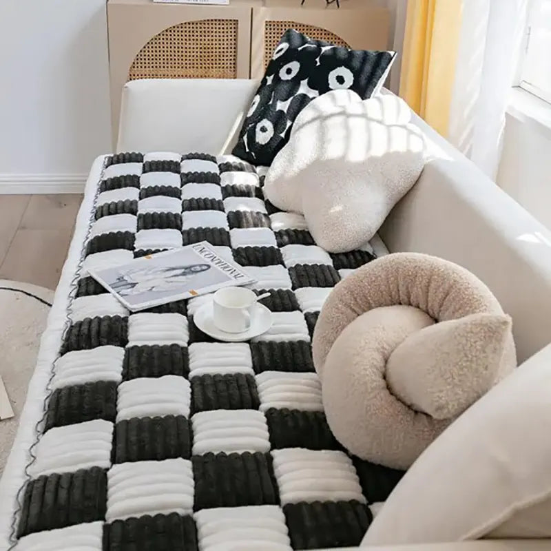 Cream Plaid Fuzzy Pet Mat