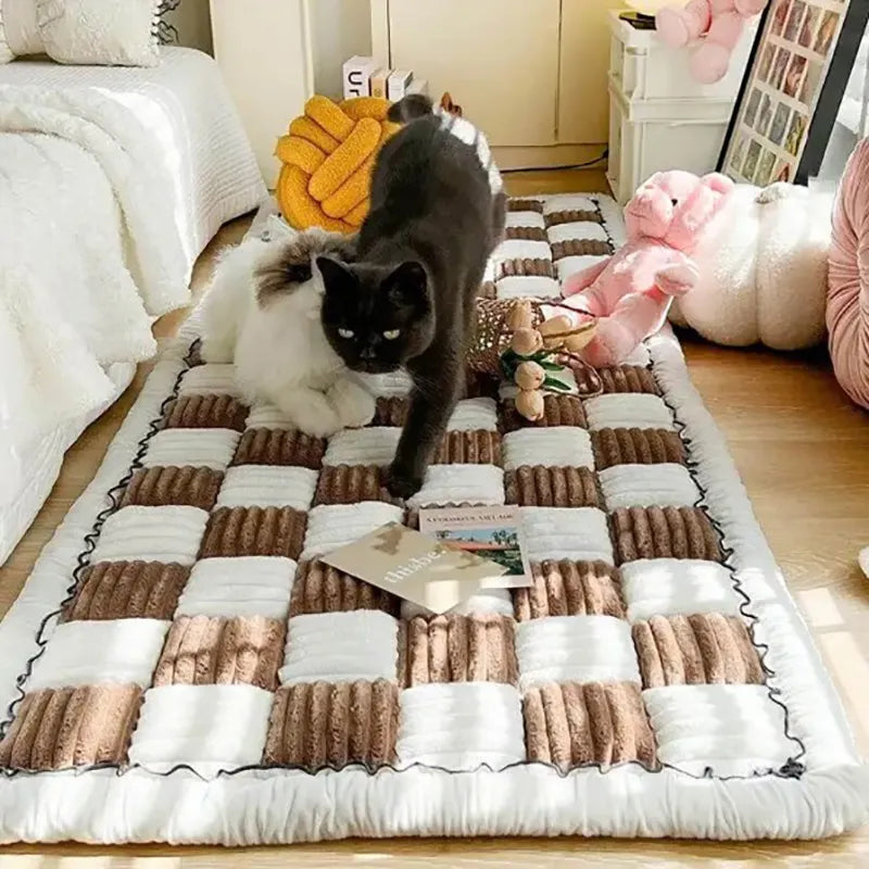 Cream Plaid Fuzzy Pet Mat